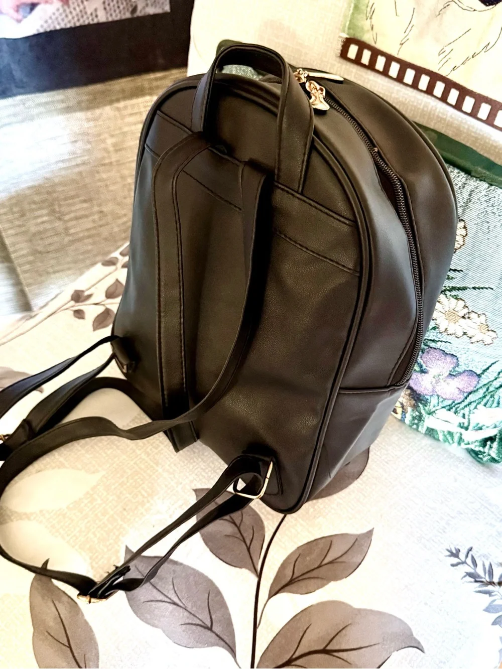QUILTED BACKPACK BLACK PU RIVET JACQUARD ADJUSTABLE STRAPS SMALL BAG